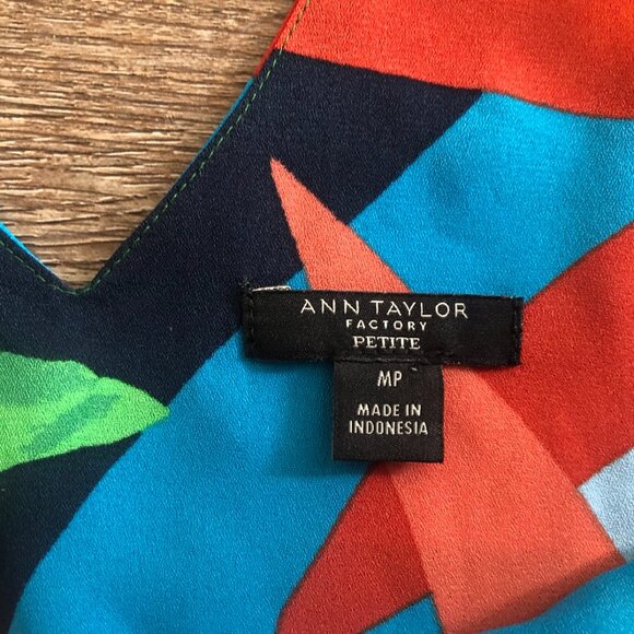 *Price Drop Ann Taylor Petite blouse size M 38" sleeveless Tank Top Women - Picture 4 of 7